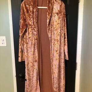 Pink Crushed velvet duster